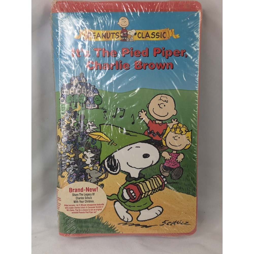 It's the Pied Piper Charlie‎ Brown VHS 2000 Clamshell Peanuts Classic